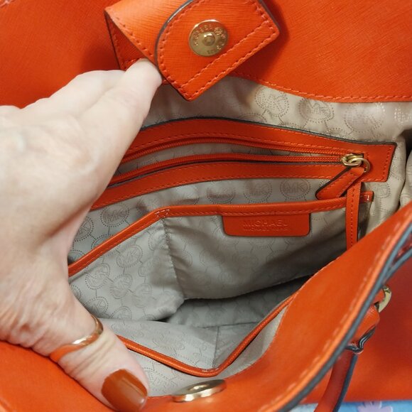 3253 Large Michael Kors Hamilton Leather Satchel Bag. - Picture 11 of 15